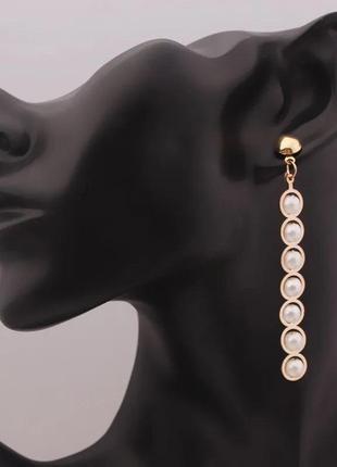 Тренд золотисті подовжені жіночі сережки кульчики серьги підвіси перли перлини3 фото
