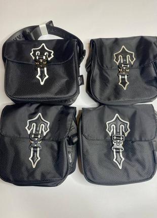 Месенджер через плече trapstar.
