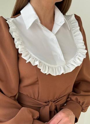 Жіноча романтична коричнева сукня міді з білим комірцем і довгим рукавом5 фото
