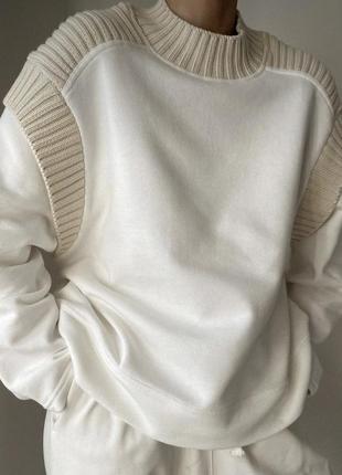 Zara женский молочный свитшот,свитер!новые коллекции!