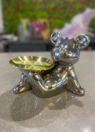 Статуэтка сидячий ведмідь з золотою тарілкою для ключей1 фото