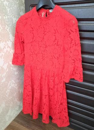 Красное кружевное платье1 фото