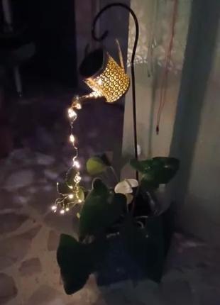 Лейка светильник садовый на солнечной батарее.4 фото