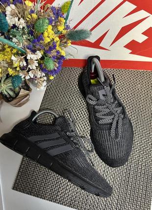 Оригинальные кроссовки adidas1 фото