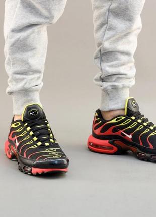 Чоловічі  кросівки nike air max plus tn6 фото