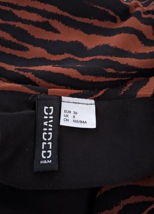 Короткое платье платье тигровый принт животный h&amp;m на запах3 фото