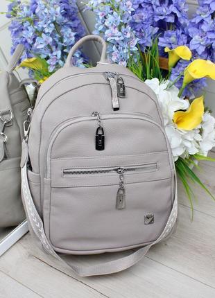 Женская стильная и качественная сумка рюкзак из эко кожи серо-сиреневая1 фото