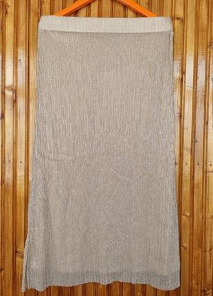 Нарядная гофрированная миди юбка mango с золотистой и серебристой нитью.2 фото