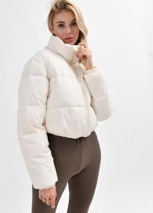 Куртка короткая молочная с высоким воротником <unk> 78304