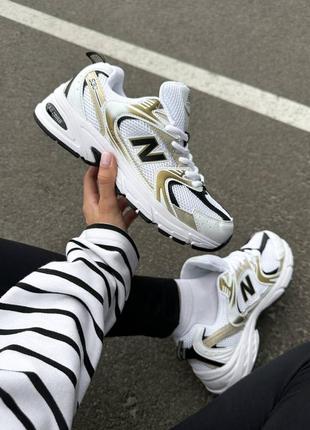 Женские кроссовки new balance 530 white black goldUN беланс белого с черным и золотым цветов