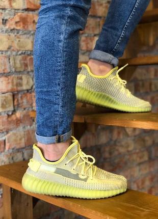 Стильные женские кроссовки adidas yeezy boost 350 лимонные9 фото