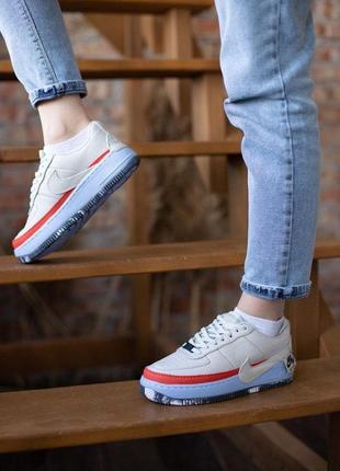 Нереальные эксклюзивные женские кроссовки nike air force 1 бежевые4 фото