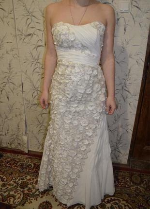 Платье вечернее