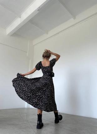 Женское черное летнее легкое роскошное стильное качественное трендовое длинное макси платье в цветах5 фото