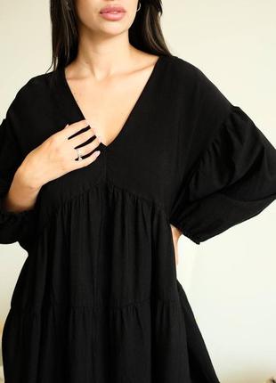 Льняное элегантное женственное платье мини-короткое свободного кроя с длинными рукавами и вырезом на груди шелковый лен9 фото