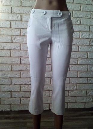 Світлі літні стрейчеві, котонові укорочені штанці