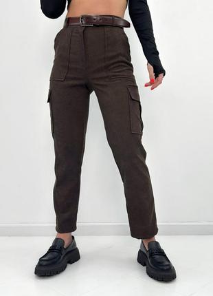 Стильные коричневые женские штаны джоггеры штаны-джоггеры вельветовые джоггеры зауженные женские штаны с накладными карманами3 фото