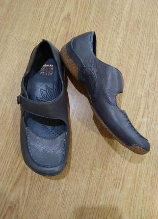 Туфлі clarks air шкіряні