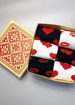 Бокс (6 пар) шкарпеток 40-45 у подарунковій коробці2 фото