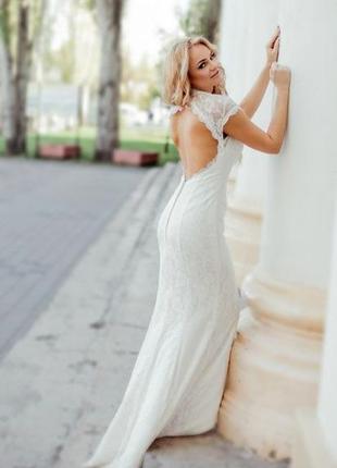 Весільна сукня зі шлейфом1 фото