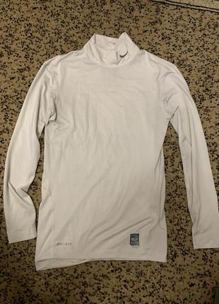 Лонгслив реглан nike