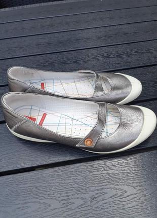 Стильные,кожаные туфли - балетки ecco р-р37(24см)оригинал