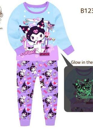 Піжама для дівчинки з кітті куромі <unk> світиться1 фото