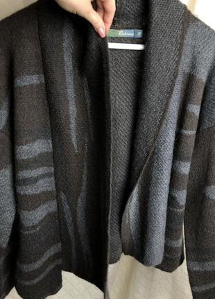 Кардиган bohemia из мохера альпаки и шерсти асимметричный крой дизайнерский оверсайз свитер накидка мохерный шерстяной шерсть абстрактный стиль9 фото