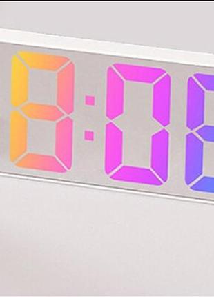 Годинник електронний настільний настінний цифровий з проектором9 фото