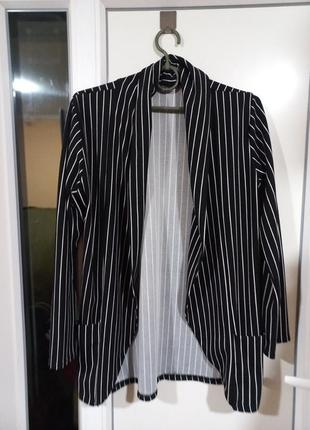 Піджак жіночий в білу полоску