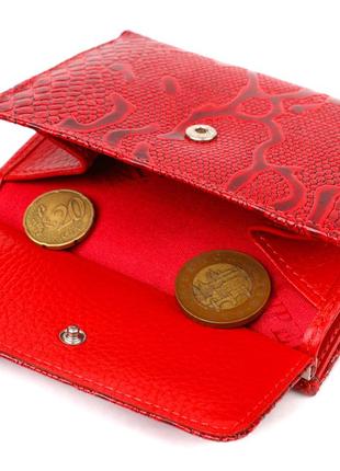 Чудовий гаманець для жінок середнього розміру з натуральної шкіри з тисненням під рептилію canpellini 21818 червоний5 фото