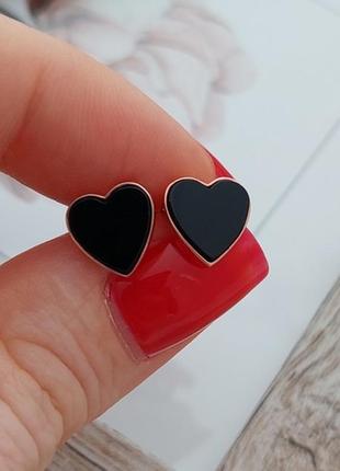 Сережки позолочені зі срібла з сердечком і чорним оніксом2 фото