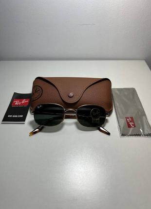 Сонцезахисні окуляри ray-ban rb3690 square sunglasses 001-31 - arista/green7 фото