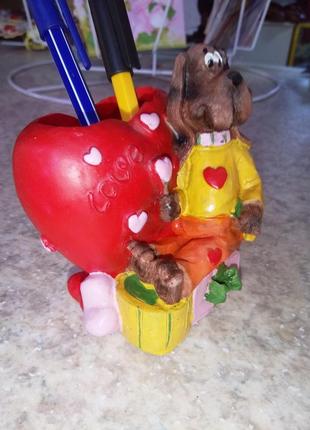 Статуэтка собака.