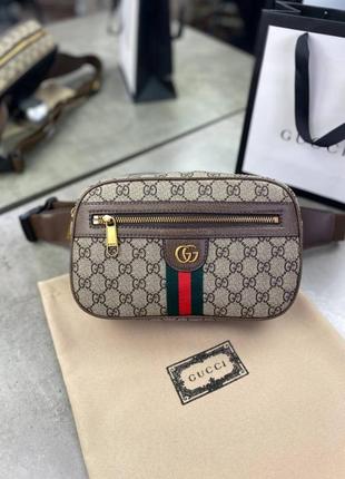 Поясная сумка коричневого цвета gucci ophidia gg supreme c774