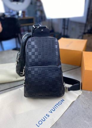 Слінг louis vuitton чорний шкіряний у стилі "infini" c224