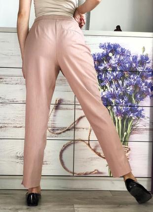 Пыльно розовые прямые брюки на высокой посадке9 фото