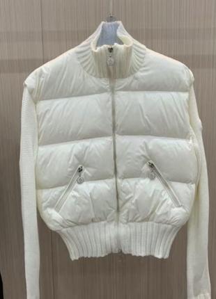 Жіночий пуховик moncler