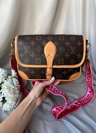 Сумка в стиле louis vuitton diane