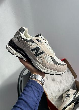 Женские замшевые кроссовки new balance teddy santis x 990v3 made in usa'moonbeam'