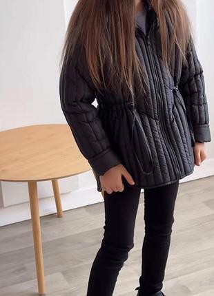 Курточка з капюшоном