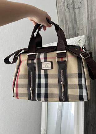 Сумочка burberry lambskin shoulder bag трендовая сумочка burberry стили сумочка из ткани