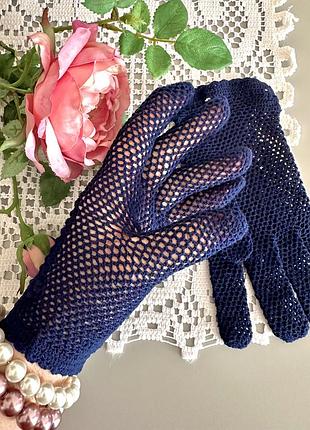 Vintage story. перчатки.