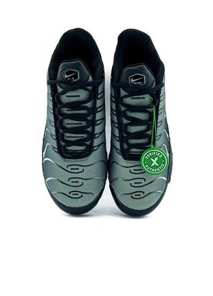 Мужские кроссовки сиои с зеленым в стиле nike air max plus black particle grey vapor green5 фото