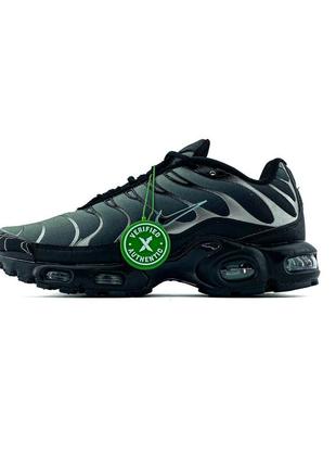 Мужские кроссовки сиои с зеленым в стиле nike air max plus black particle grey vapor green4 фото