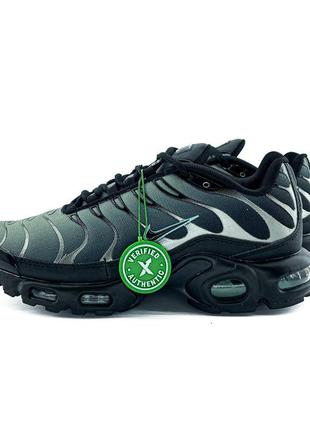 Мужские кроссовки сиои с зеленым в стиле nike air max plus black particle grey vapor green6 фото