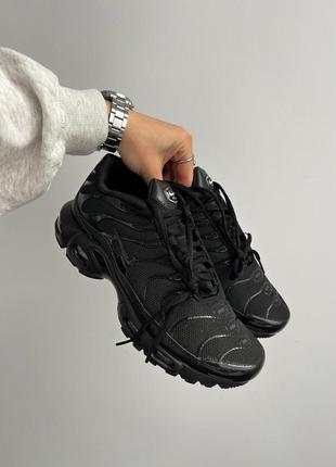 Мужские кроссовки nike air max plus'triple black'5 фото