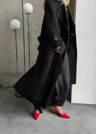 Изысканное и стильное женское пальто под пояс4 фото