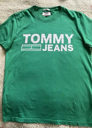 Базовая футболка tommy jeans5 фото