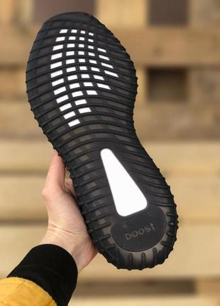 Кроссовки adidas yeezy boost 350 v2 triple black reflective7 фото